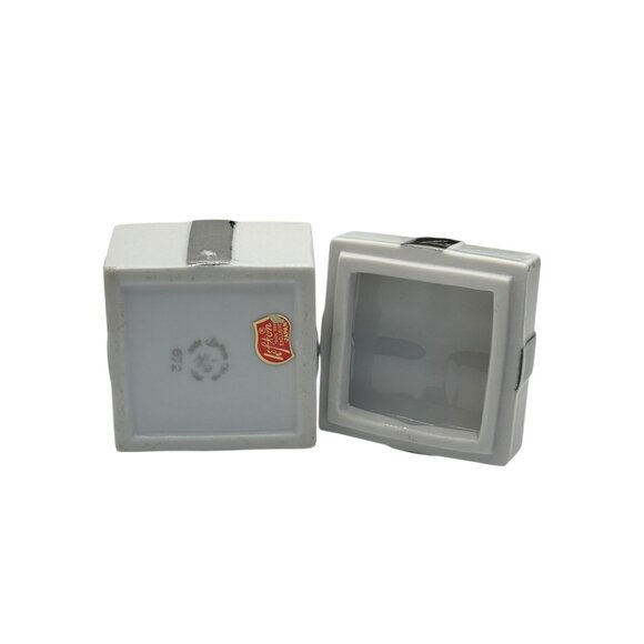 Lefton Porcelain Gift Box Shaped Trinket Holder With Silver Bow Accent - Picture 6 of 9